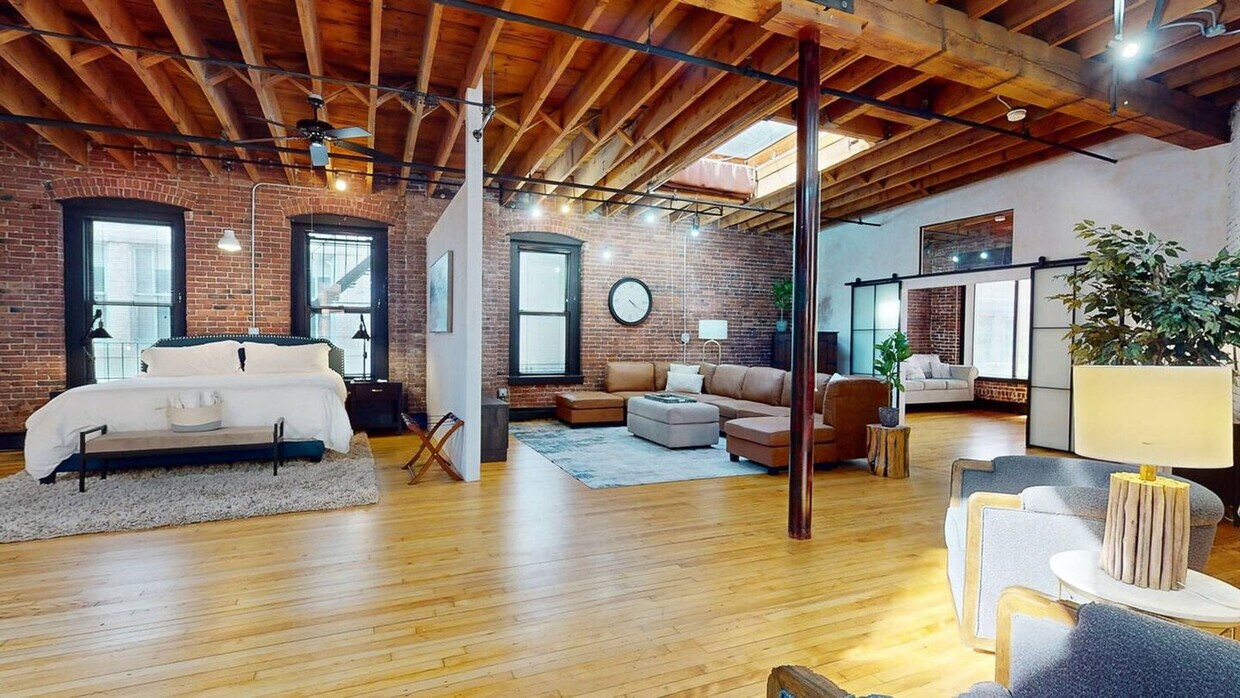 Foto principal - 13-19-19 Stanhope St