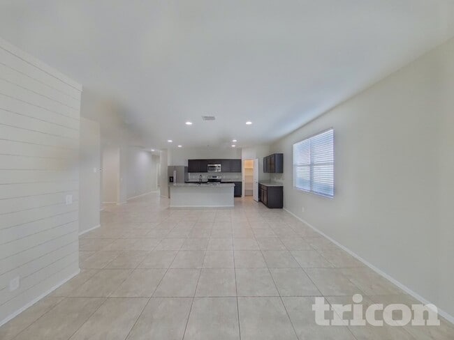 Building Photo - 17915 N Nocera Rd