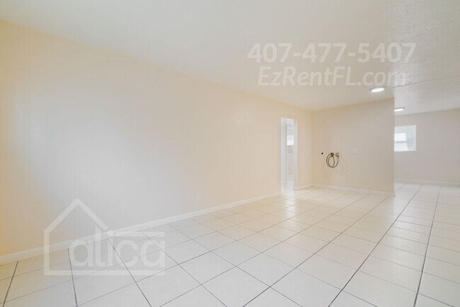 Building Photo - 623 9th St
