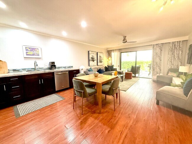 Foto del edificio - Furnished One Bedroom - Long Term - Smoke Tree Raquet Club