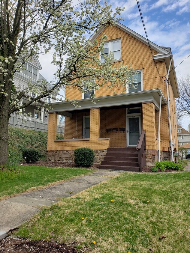 557 4th St Unit 1, Butler, PA 16001 Apartments in Butler, PA