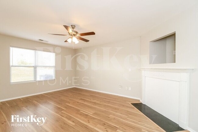 Foto del edificio - 3140 Brookhill Dr