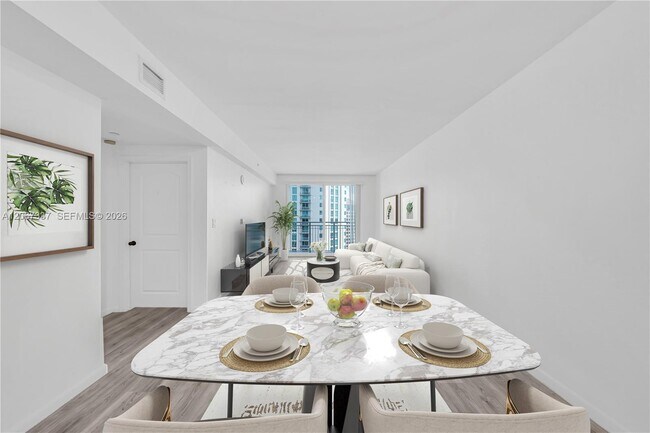 Foto del edificio - 7350 SW 89th St
