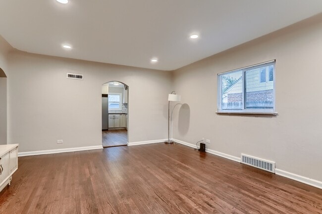 Photo - 1790 Syracuse St House