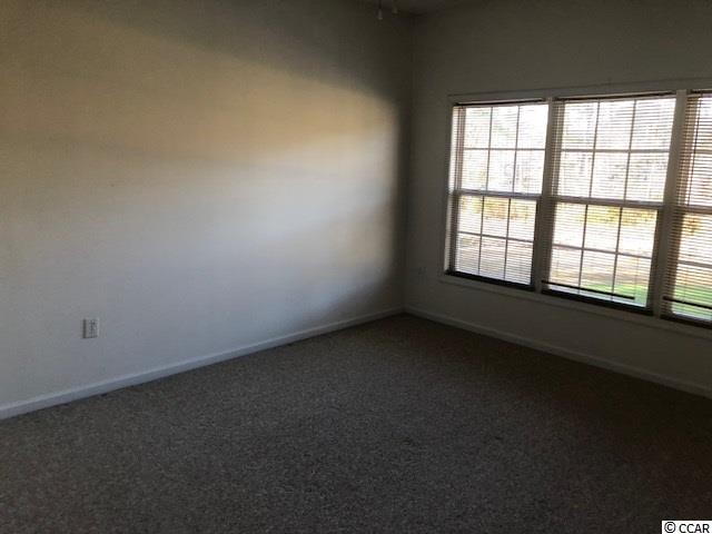 Foto del edificio - 5864 Longwood Dr