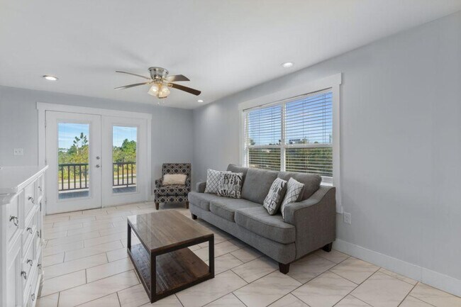 Foto del edificio - 1265 W Lagoon Ave