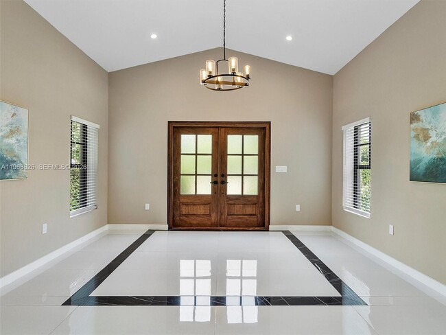 Building Photo - 1500 Biarritz Dr