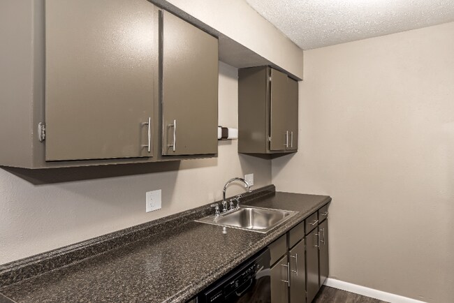 Foto del edificio - 4668 Talmadge Rd