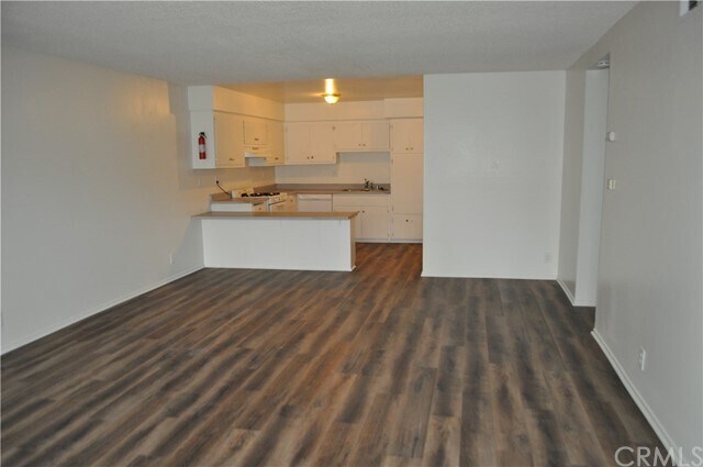 Foto del edificio - 1017 Lombard Dr