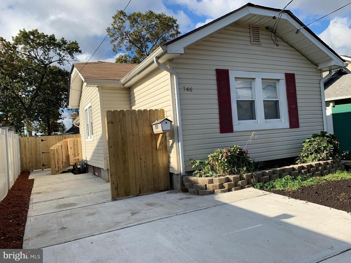746 Hilltop Ave, Old Bridge, NJ 08879 House Rental in Old Bridge, NJ