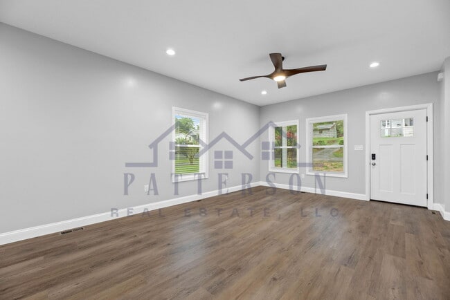 Building Photo - 2544 Bernhurst Dr