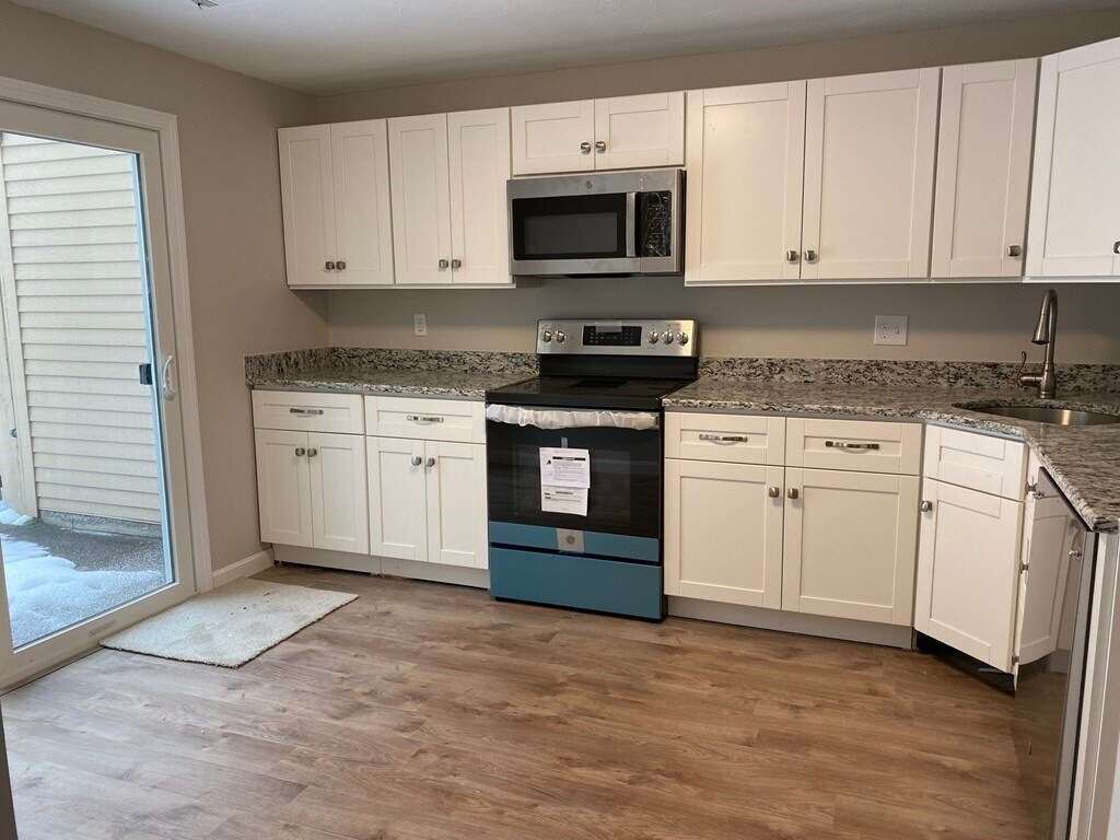 Primary Photo - 905 Ridgefield Cir