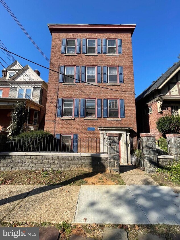 Primary Photo - 1303 N Franklin St