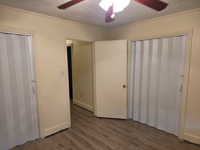 Habitación principal - 685 Coleman Ave