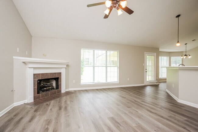 Foto del edificio - 1657 Madison Cove E