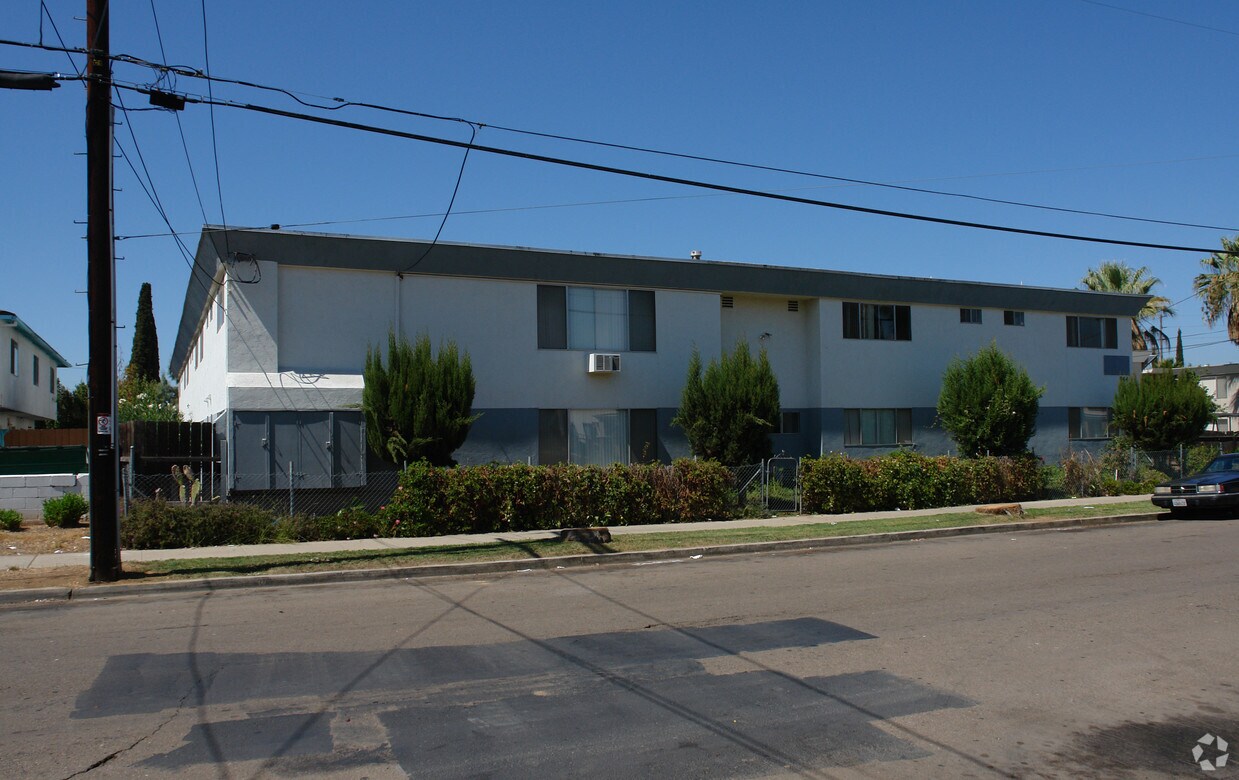 Primary Photo - 964 Leslie Rd