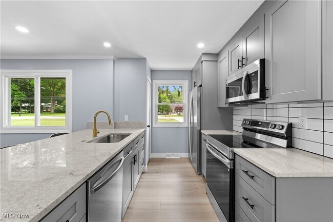 Foto del edificio - 9177 Fair Rd