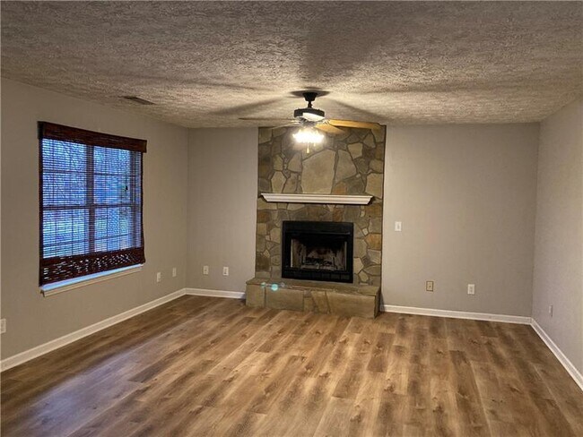 Foto del edificio - 5615 Quail Trail