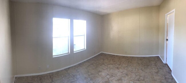 Foto del edificio - 11841 Atlantic Cir