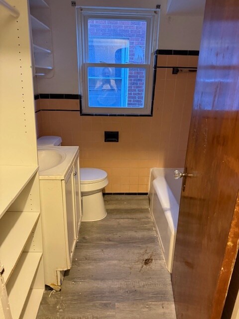 Foto principal - 4661 Bedford St
