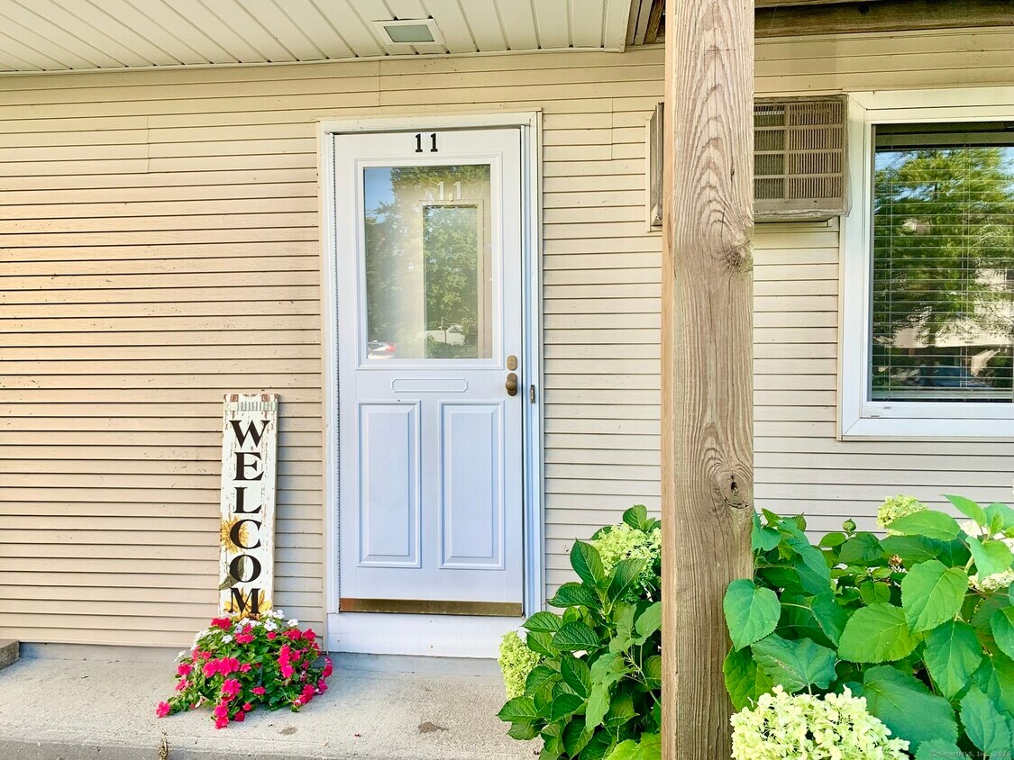 Primary Photo - 136 Pembroke Rd