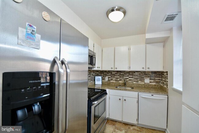 Foto del edificio - 4815 31st St S