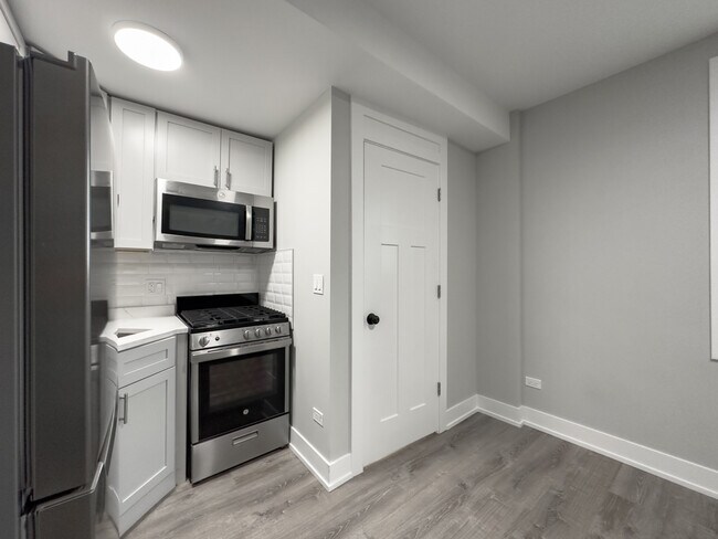 Foto del edificio - 510 W Belmont Ave