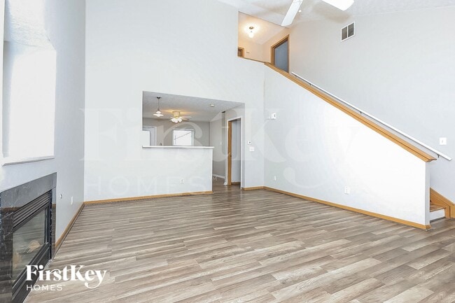 Foto del edificio - 9186 Drum Pl