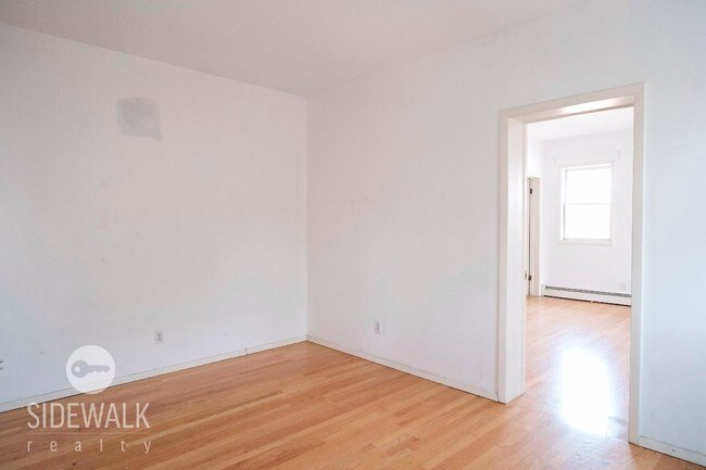 Building Photo - 260 Nassau Ave