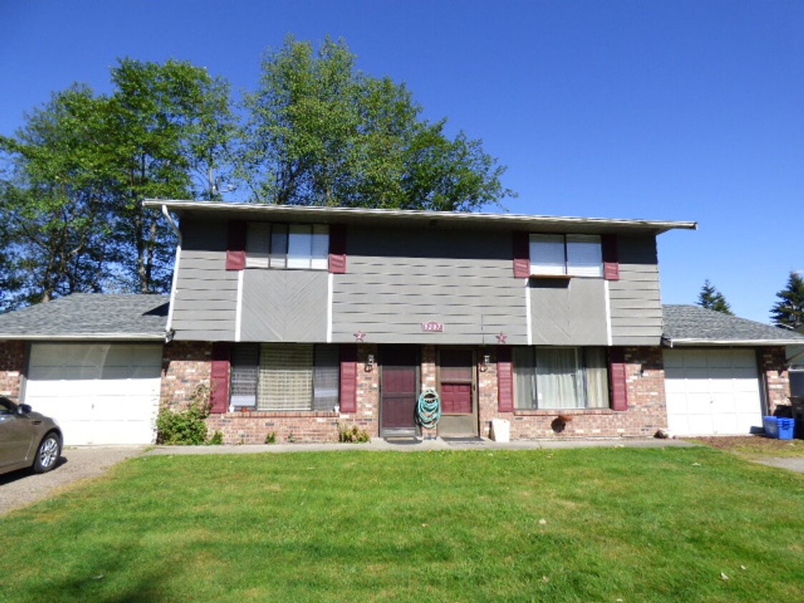 Primary Photo - 9207 Sharon Dr