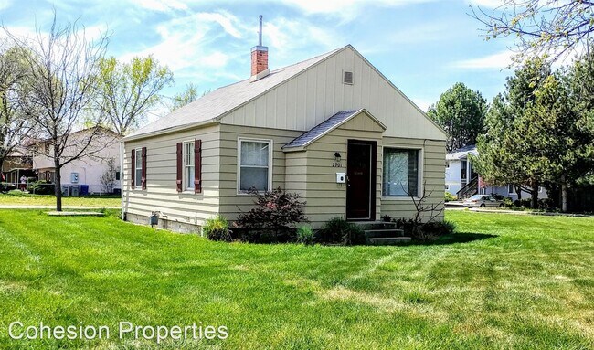 Building Photo - 2 br, 1 bath House - 2901 W Stewart Ave