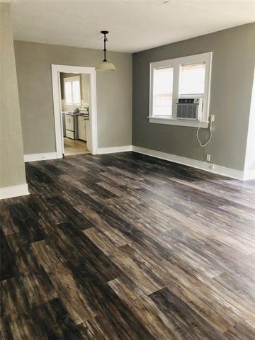 Foto del edificio - 3148 Rogers Ave