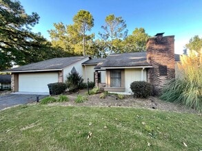 Building Photo - 2 Pheasant Run