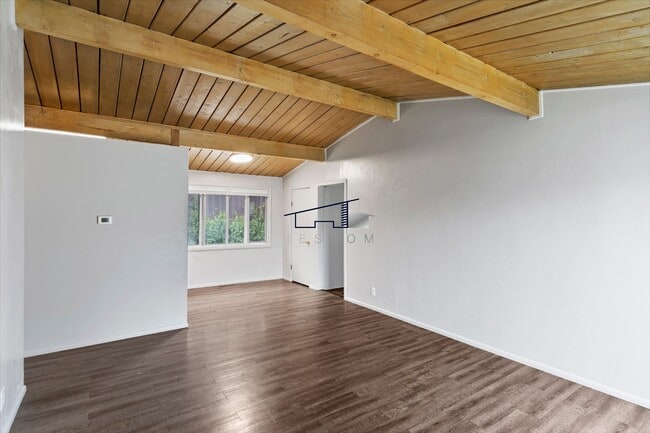 Building Photo - Ogden 4 Bedroom Home with Fenced Backyard!
