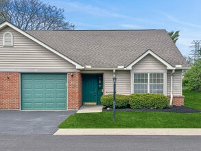 Building Photo - 464 Scioto Villa Ln