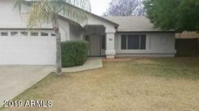 Building Photo - Convenient Glendale location