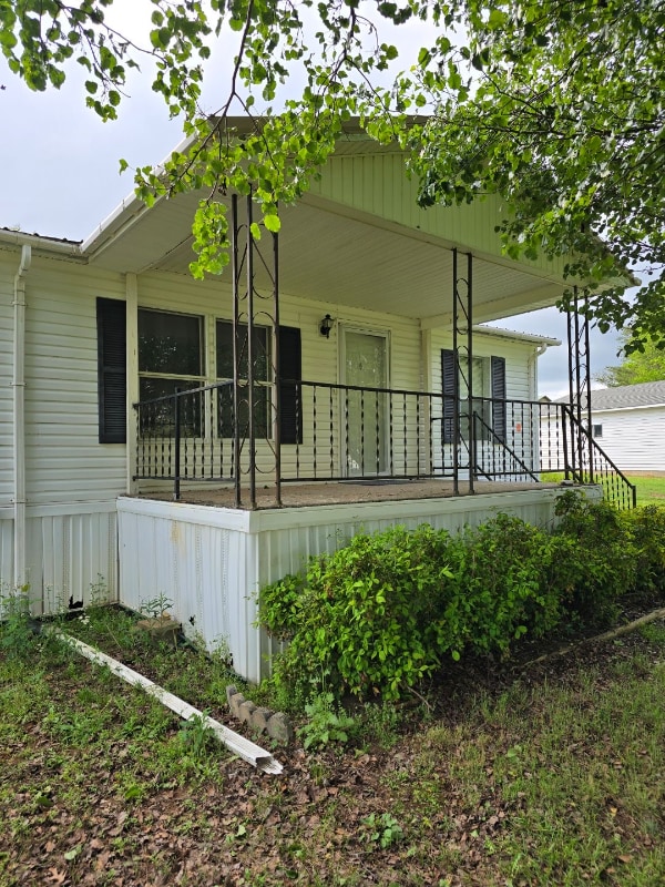 Building Photo - 607 W Point Rd