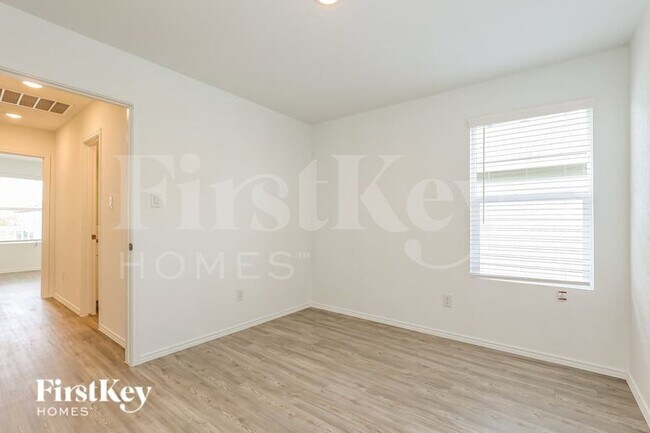 Foto del edificio - 10627 Erinita Way