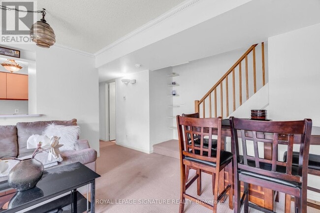Building Photo - 461-461 Beechwood Pl