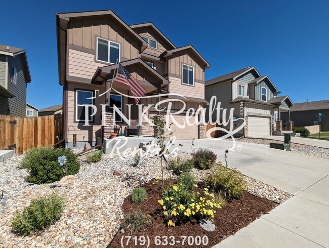 Building Photo - Beautiful 5 Bedroom Home with Fully Finish...