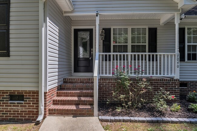 Building Photo - 7040 Pine Rd