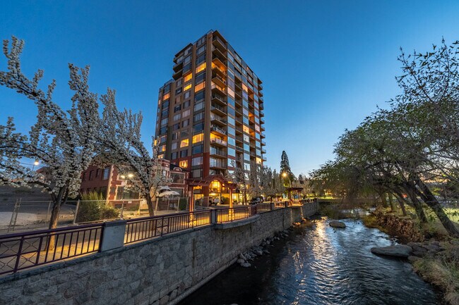 Foto del edificio - 280 Island Ave