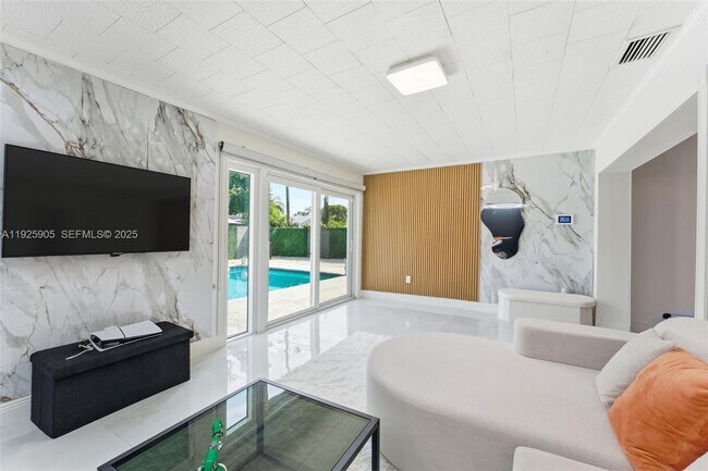 Foto del edificio - 251 N 71st Ave