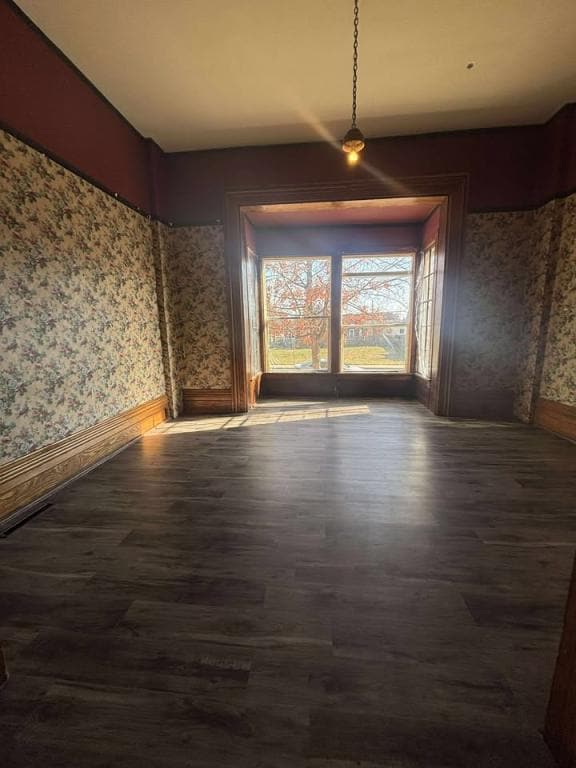 Building Photo - 221 N Columbia St