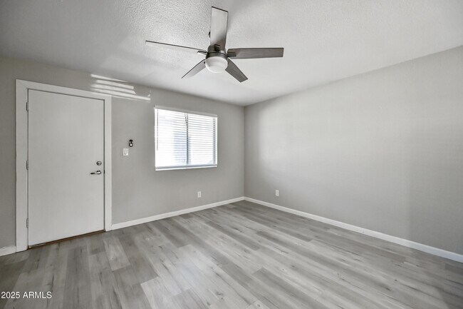 Foto del edificio - 3025 N 32nd St