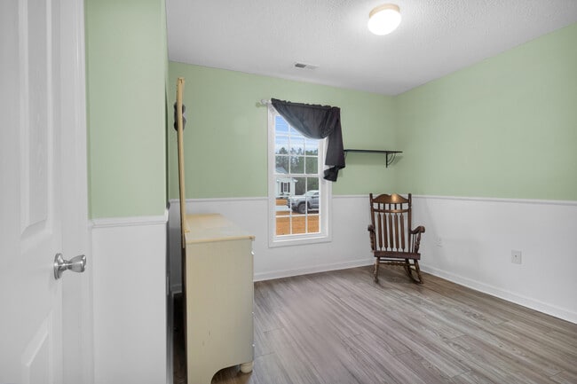 Building Photo - 116 Gregory Dr