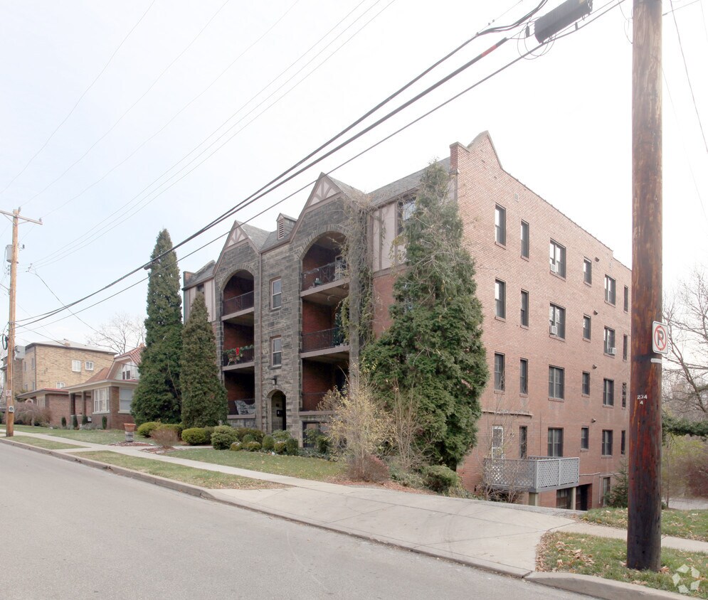 Building Photo - 20 Cornell Pl