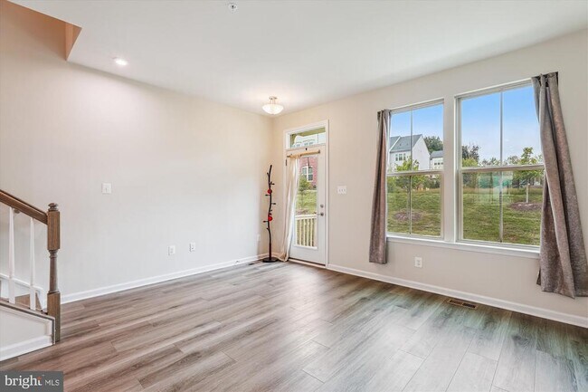 Foto del edificio - 3745 Cedar Mountain Wy