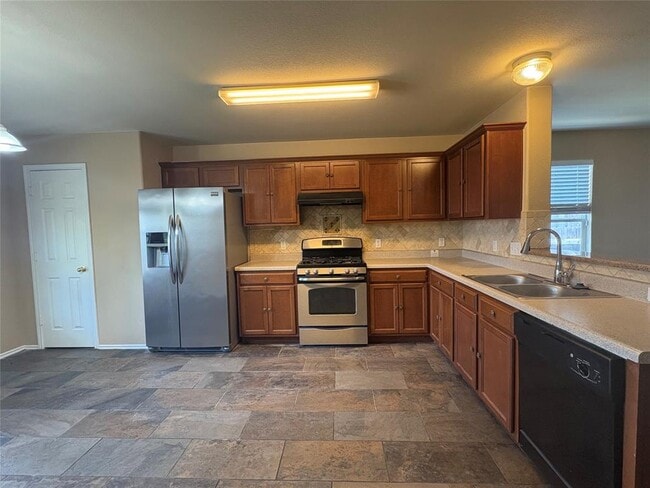 Building Photo - 18316 Great Falls Dr