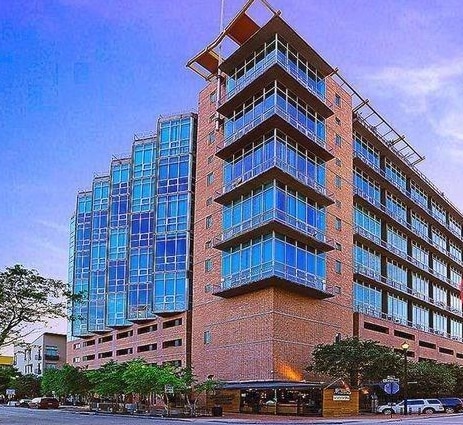 Building Photo - 2000 Bagby-115.17